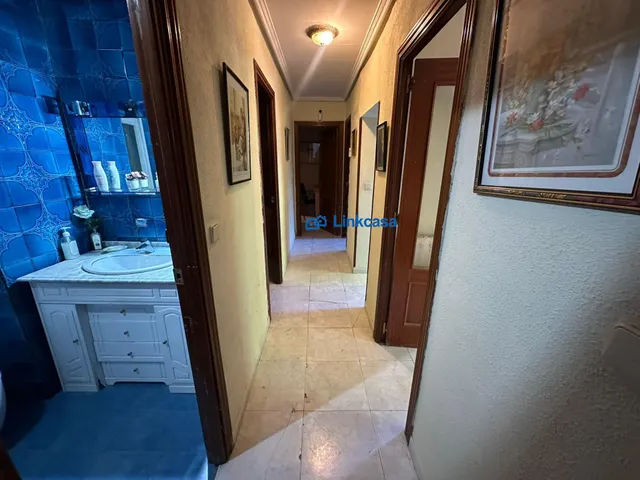 CASA INDEPENDIENTE EN METRO OPAÑEL DE 309 METROS CUADRADOS — 50