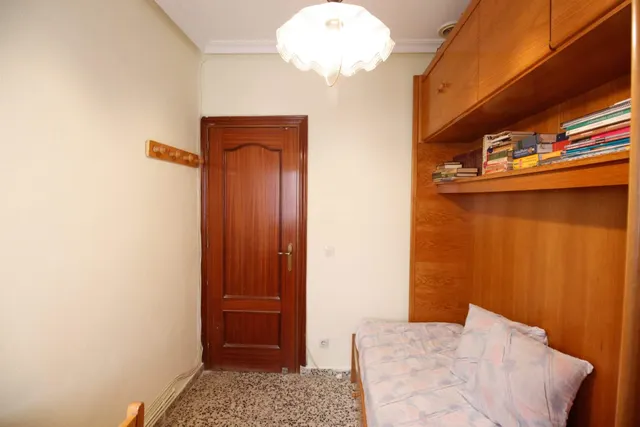 PISO DE TRES habitaciones CON ASCENSOR EN MADRID RÍO - foto 5