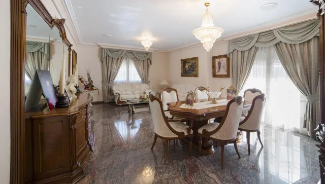 Gran Oportunidad!!! 630m de Vivienda con local y garaje en p - foto 5
