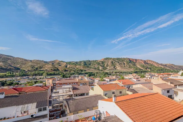 Luminoso piso de 2 dormitorios con garaje y terraza acristalada — 8