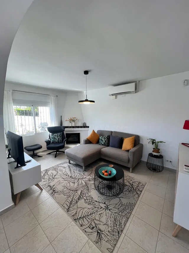 Casa reformada con terraza, Alicante, Torrevieja. 3 habitaciones, 74 m2, 1 kilómetro del mar — 4