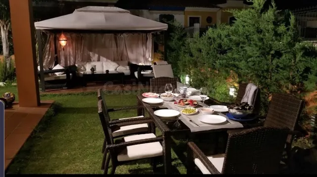 CHALET ADOSADO EN GUADALMINA ALTA - MARBELLA - foto 2