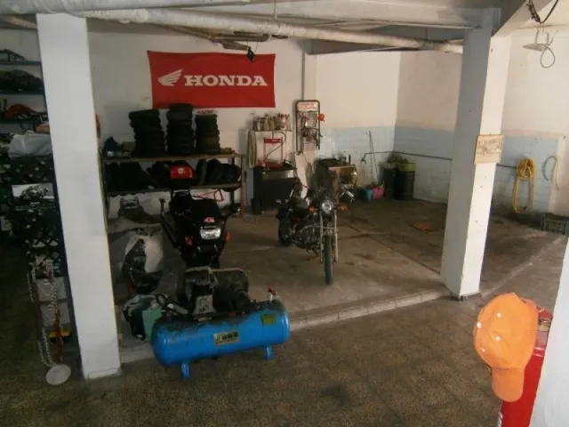 LOCAL COMERCIAL — 7