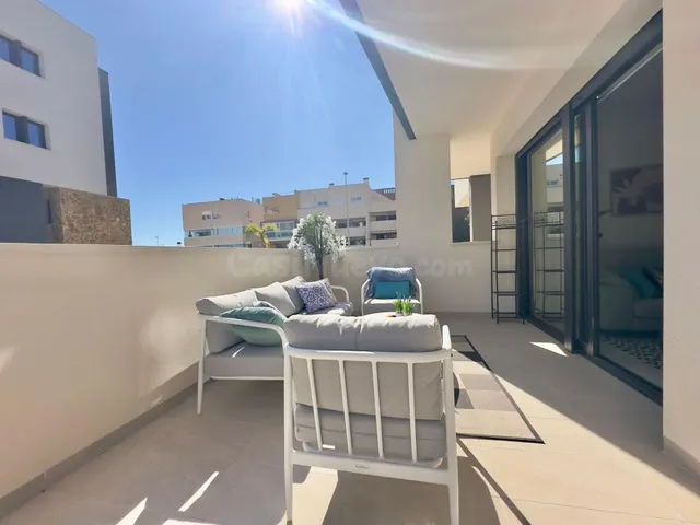 APARTAMENTO DE 3 DORMITORIOS 2 BAÑOS +2 PLAZAS DE GARAJES EN ORIHUELA COSTA (PLAYA FLAMENCA) — 26
