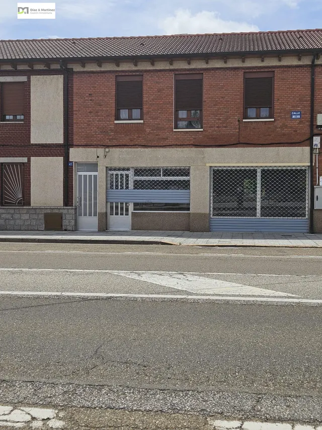 LOCAL  DE 160M EN EL PUENTE VILLARENTE — 9
