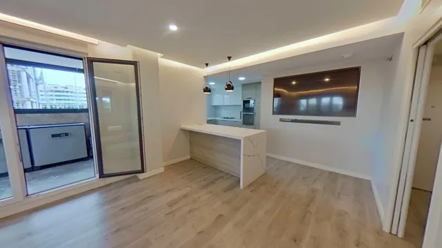 ¡SE ALQUILA!! Impresionante vivienda de tres habitaciones con terraza de 50m2 en la zona de La Garena. — 11