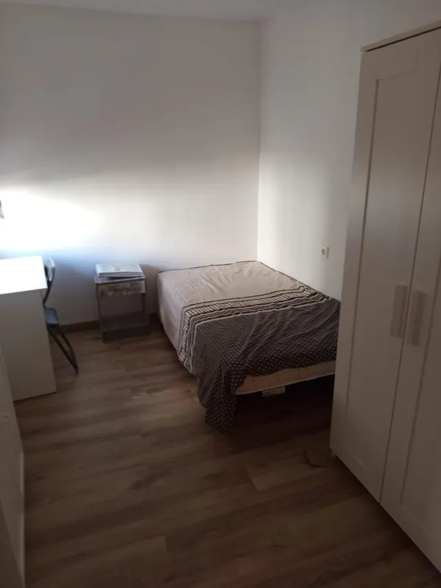 Amplio y Moderno piso para estudiantes/ entre avenida alcora y corte ingles — 13