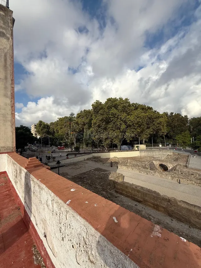 MAGNIFICA CASA EN EL CENTRO DE ALGECIRAS - foto 3