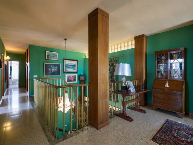 Chalet independiente junto a Paseo de Chil, con jardín, ascensor y vistas a la bahía — 38
