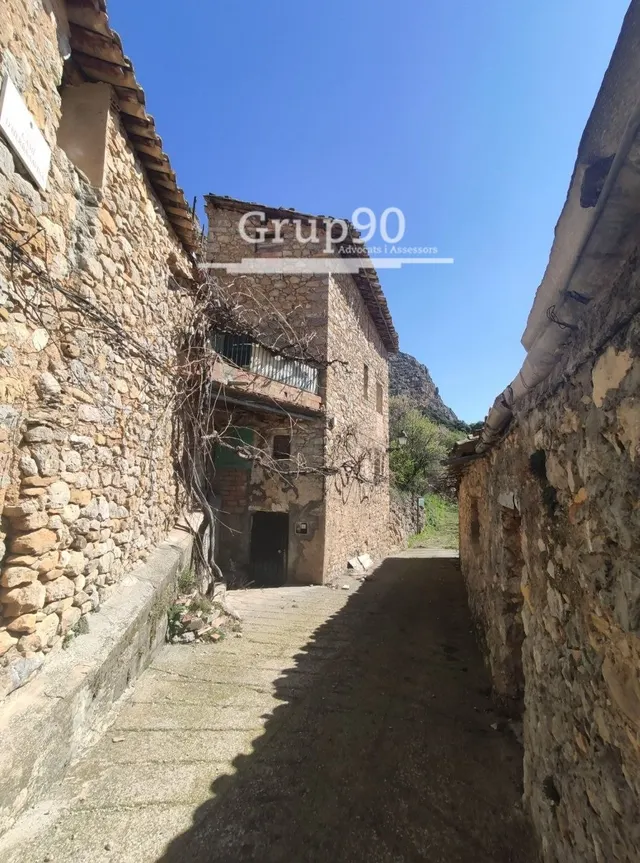 CASA DE PUEBLO EN PESSONADA — 16