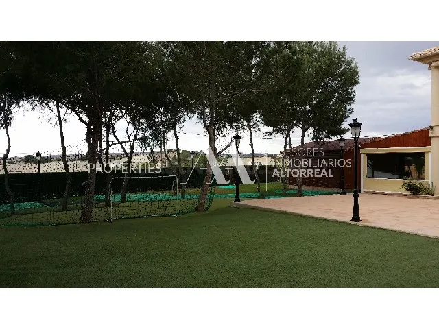 CHALET INDEPENDIENTE EN LOS VALIENTES - foto 2