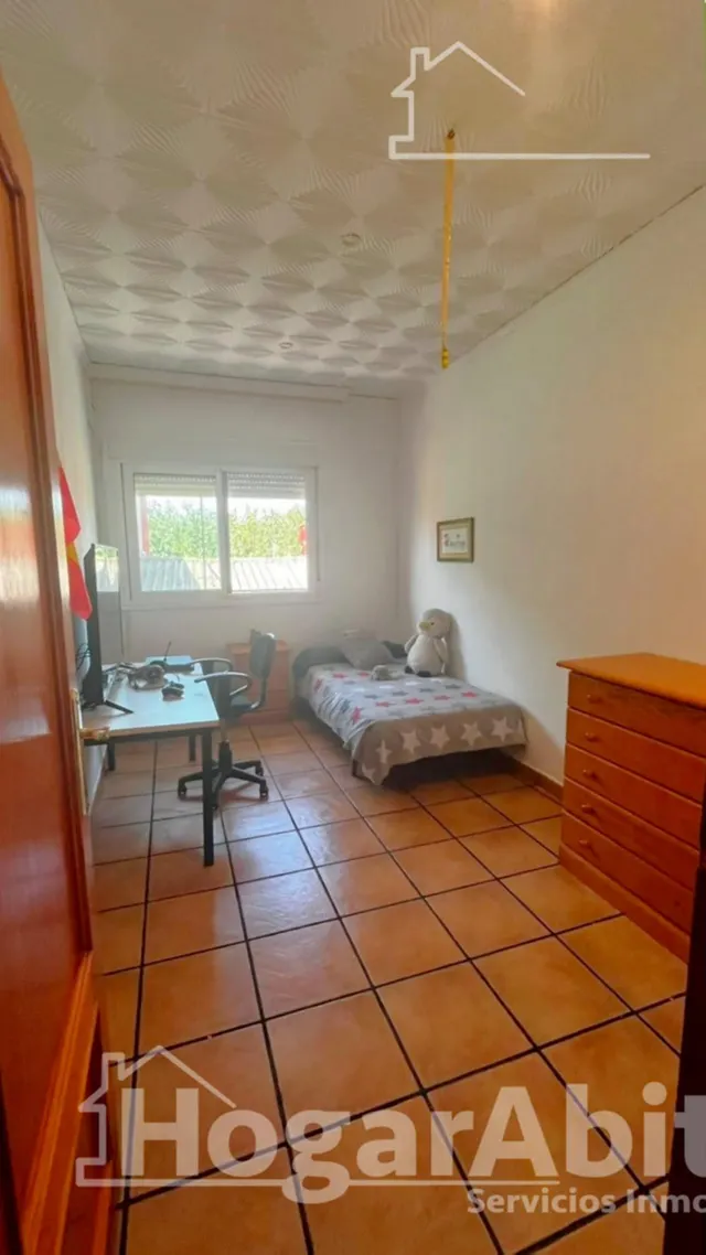 Amplitud y aire libre en esta espaciosa casa de pueblo reformada con patio privado y gran terraza — 6