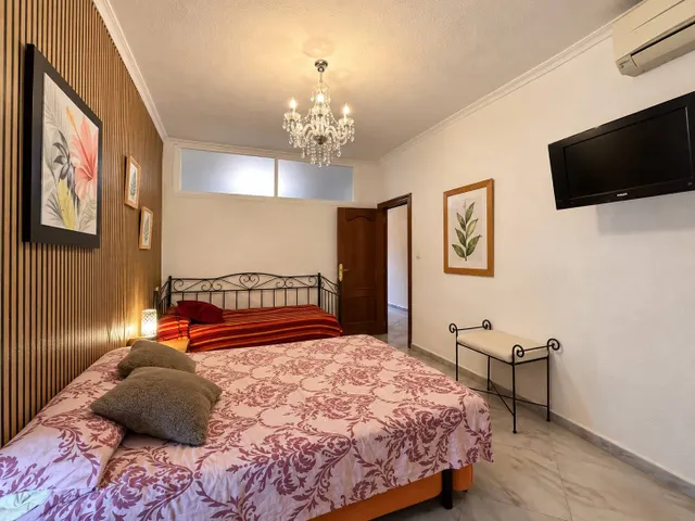 Chalet con piscina en parcela rústica, a tan solo 1,5 km de San Vicente del Raspeig — 20