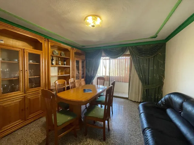 ¡AMPLIO Y LUMINOSO PISO DE 4 habitaciones EN LA CUESTA! - foto 2