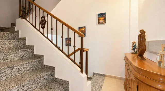 Casa con jardín privado, solárium y gran potencial en Ciudad Quesada — 7