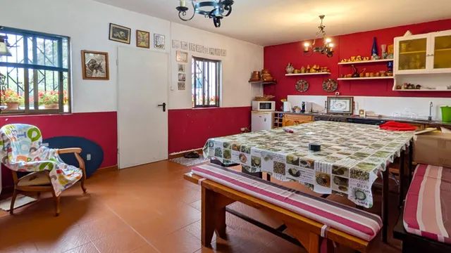 VIVIENDA Y NEGOCIO EN PIELAGOS — 28