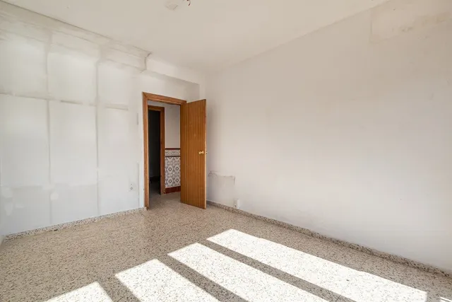 Edificio en Zaidín — 19