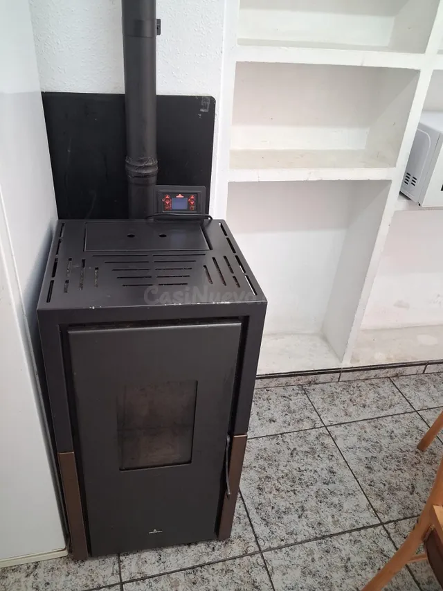 Piso en pleno centro de Requena, listo para entrar a vivir — 2