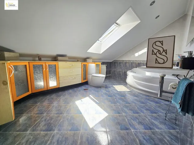 PRECIOSO CHALET INDIVIDUAL EN PARBAYÓN — 28