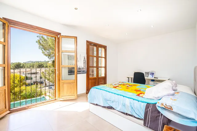 Chalet unifamiliar de 5 dormitorios y 5 baños, con piscina, garaje, ascensor y apartamento de invitados en Peguera (Calvià) — 21