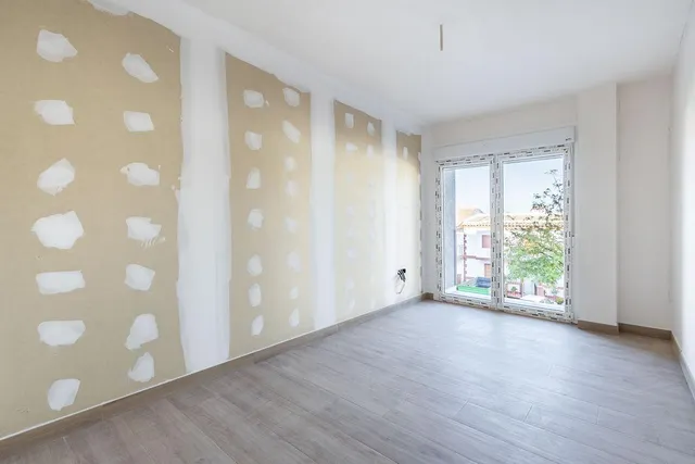 OBRA NUEVA EN LOJA — 4