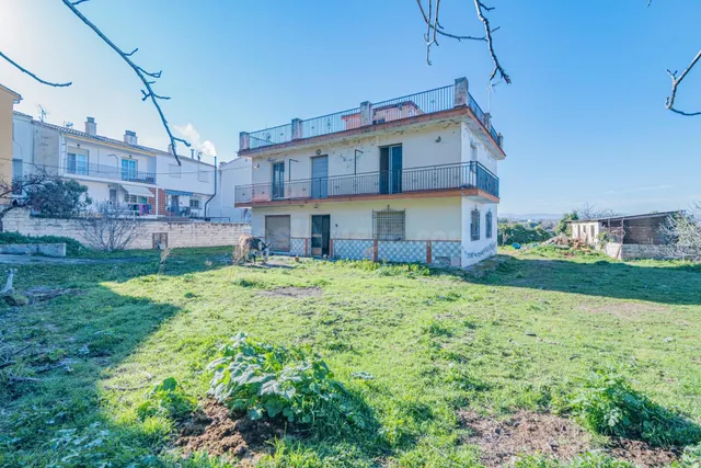 CASA CON TERRENO EN GOJAR!! - foto 5