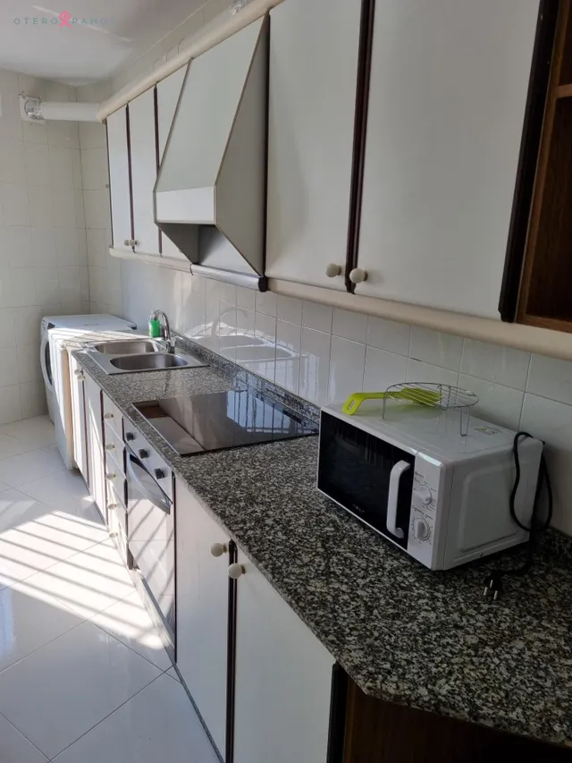 PISO EN ALQUILER EN RÚA ESPÍRITU SANTO, SANTIAGO — 20