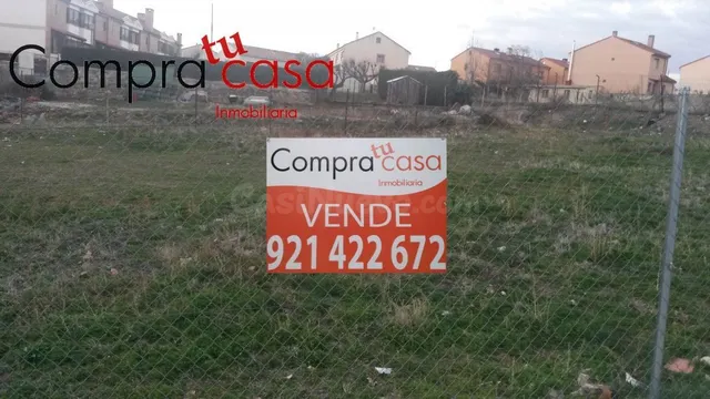 PARCELA URBANA EN PALAZUELOS DE ERESMA- PUEBLO - foto 3