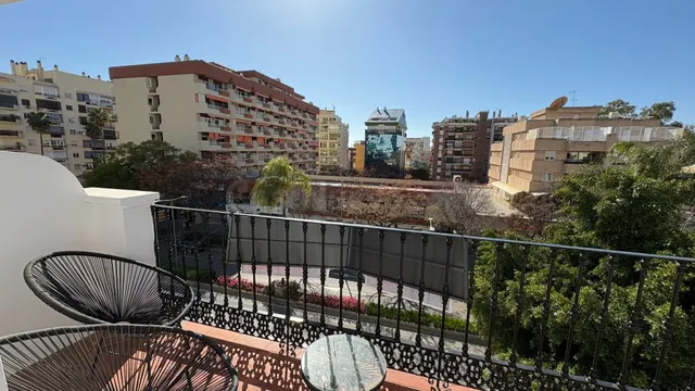 EXCLUSIVO PISO EN UN EMBLEMÁTICO EDIFICIO DE MARBELLA - foto 3