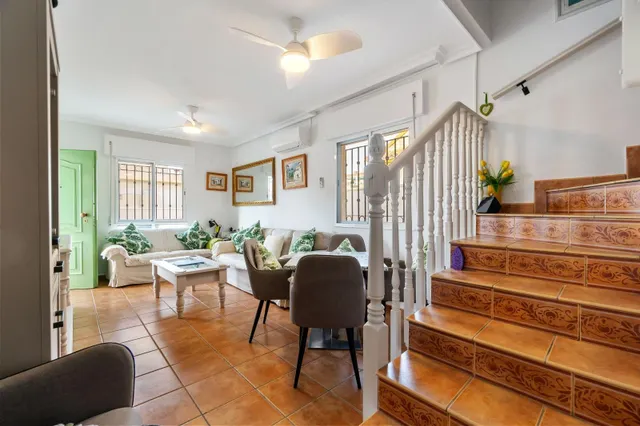 Encantadora Casa Adosada con Terraza Soleada en La Zenia — 8