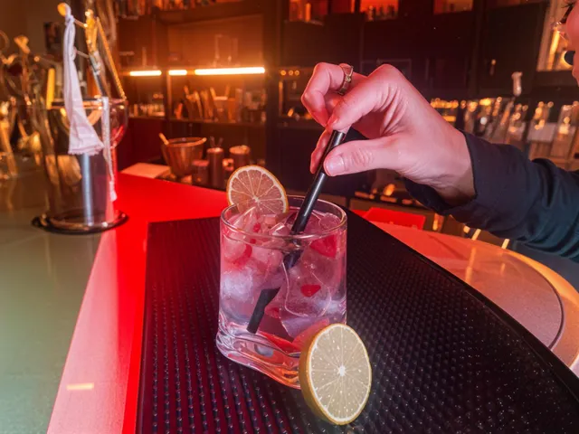 Si Sabes de Hostelería, Sabes lo Que Vale Esto: Pub Insonorizado, Certificado y Listo para Exprimir Hasta las 03:30h — 28