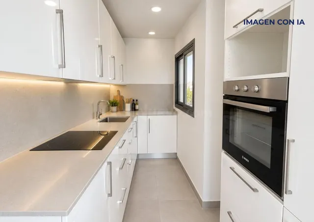 CASA TOTALMENTE REFORMADA CON GARAJE Y GRAN TERRAZA SOLÁRIUM - foto 5