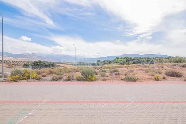 Oportunidad en venta de solar urbano en Otura — 4