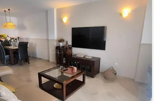 AMPLIA Y LUMINOSA VIVIENDA A 5 MINUTOS DE LA PLAYA EN CALAHO - foto 4