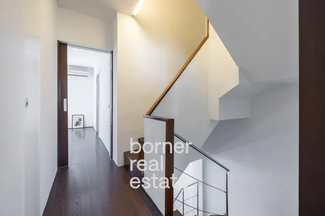 Chalet adosado en venta en Calle de Sant Josep — 38