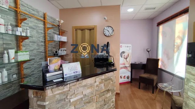 Local comercial en venta en zona consolidada de Cáceres (Mon - foto 2