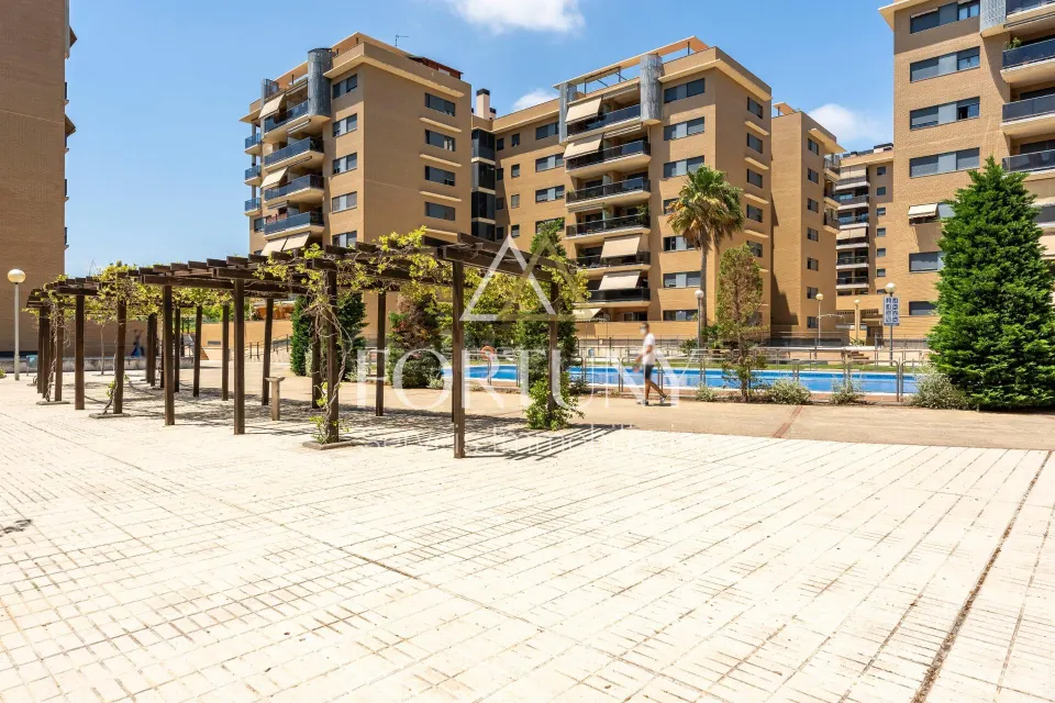 Ático en venta en Calle Sol i Ortega , en Reus.