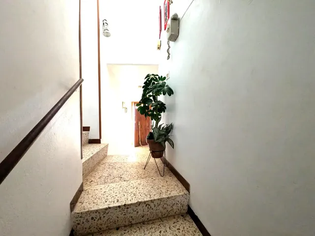 Vivienda en la localidad  Moros, pleno centro de la localidad. — 13