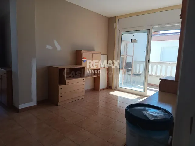 Excelente estudio ubicado en pleno paseo marítimo de Cubelle - foto 4