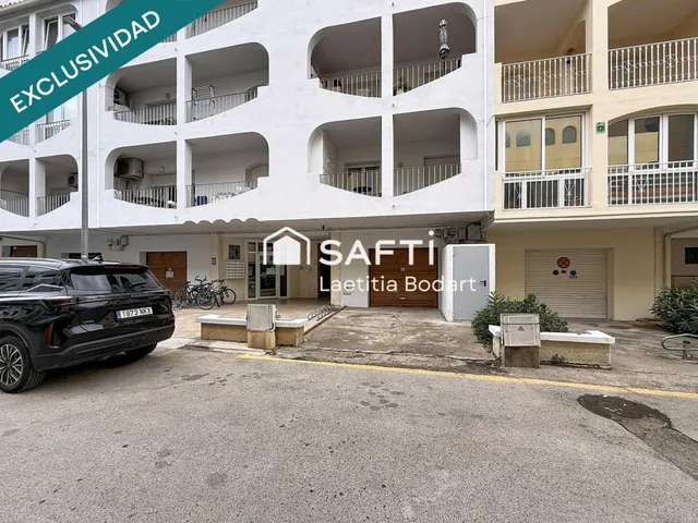 Estudio con terraza y vistas al canal, situado en la zona muy buscada de Caballito de Mar, en Empuriabrava. — 17