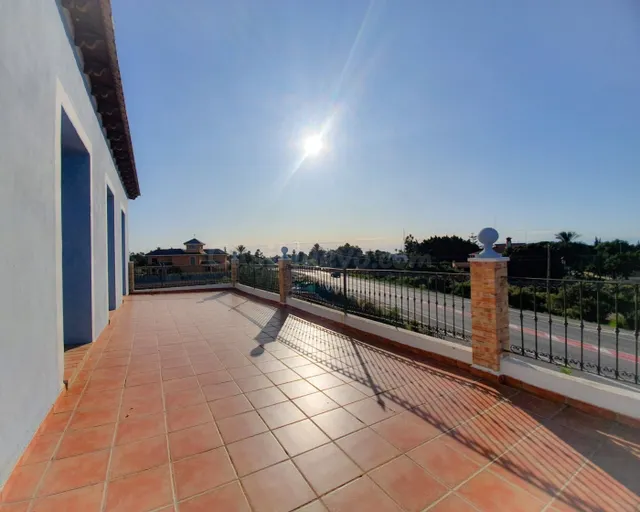 CHALET A LA VENTA EN ELCHE - foto 3