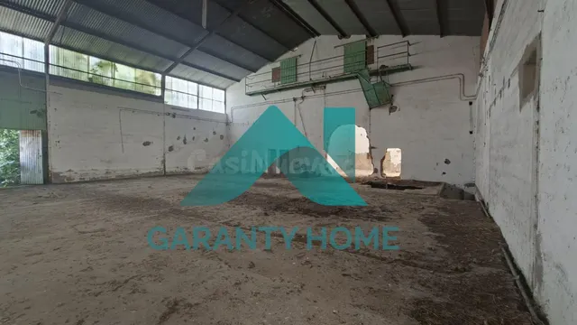 ESPECTACULAR PARCELA INDUSTRIAL CON DOS NAVES – JUNTO A LA A - foto 3