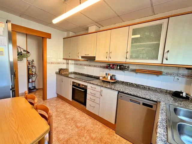 Piso de 4 habitaciones con terraza y ascensor en Ferreries - VPO — 26