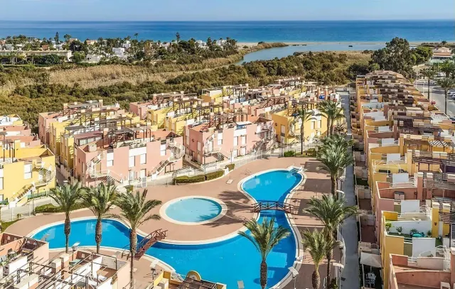Ático con solárium y jacuzzi privado a solo 150 metros del m