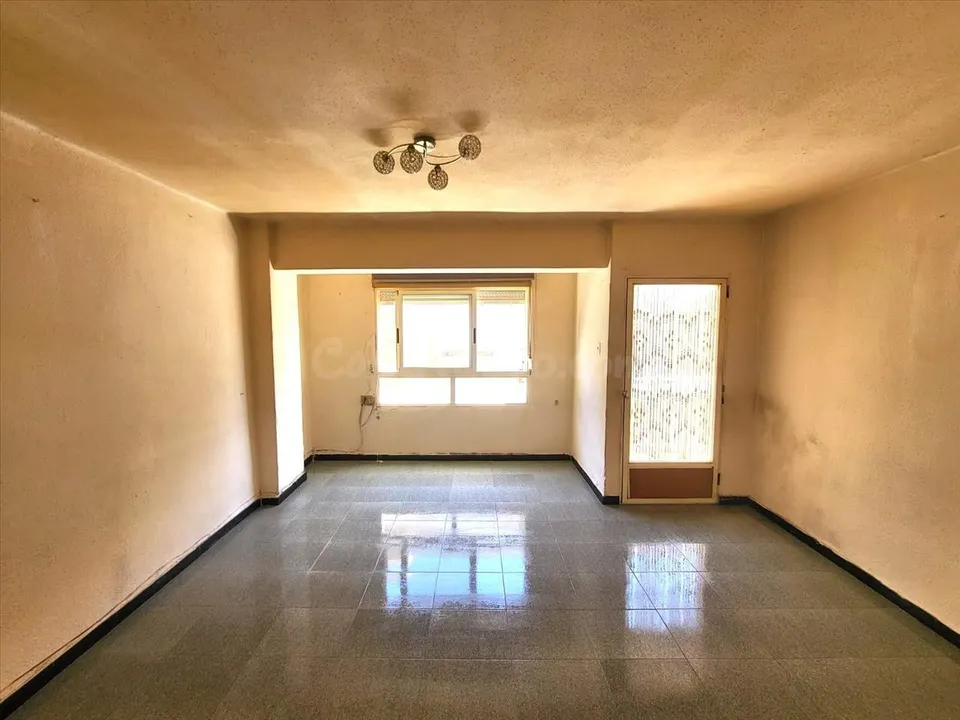 Piso de 3 habitaciones para actualizar en Ibi - SIN ASCENSOR