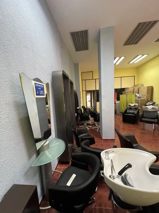 Local comercial 7 habitaciones 806m² en venta - La Princesa-Huelin — 17