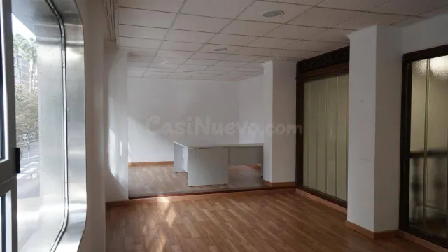 OFICINA EN ALQUILER EN EDIFICIO AMACO - foto 2