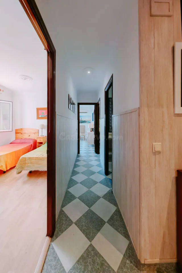 Piso amplio y luminoso en ubicación privilegiada, a un paso  - foto 2