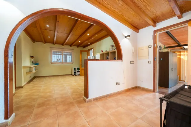 ESPECTACULAR FINCA RÚSTICA CON MOLINO EN MURO — 7