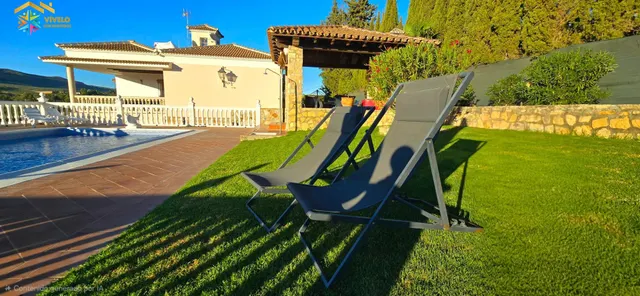 Casa de campo con piscina, privacidad y espectaculares vistas a la Sierra — 47